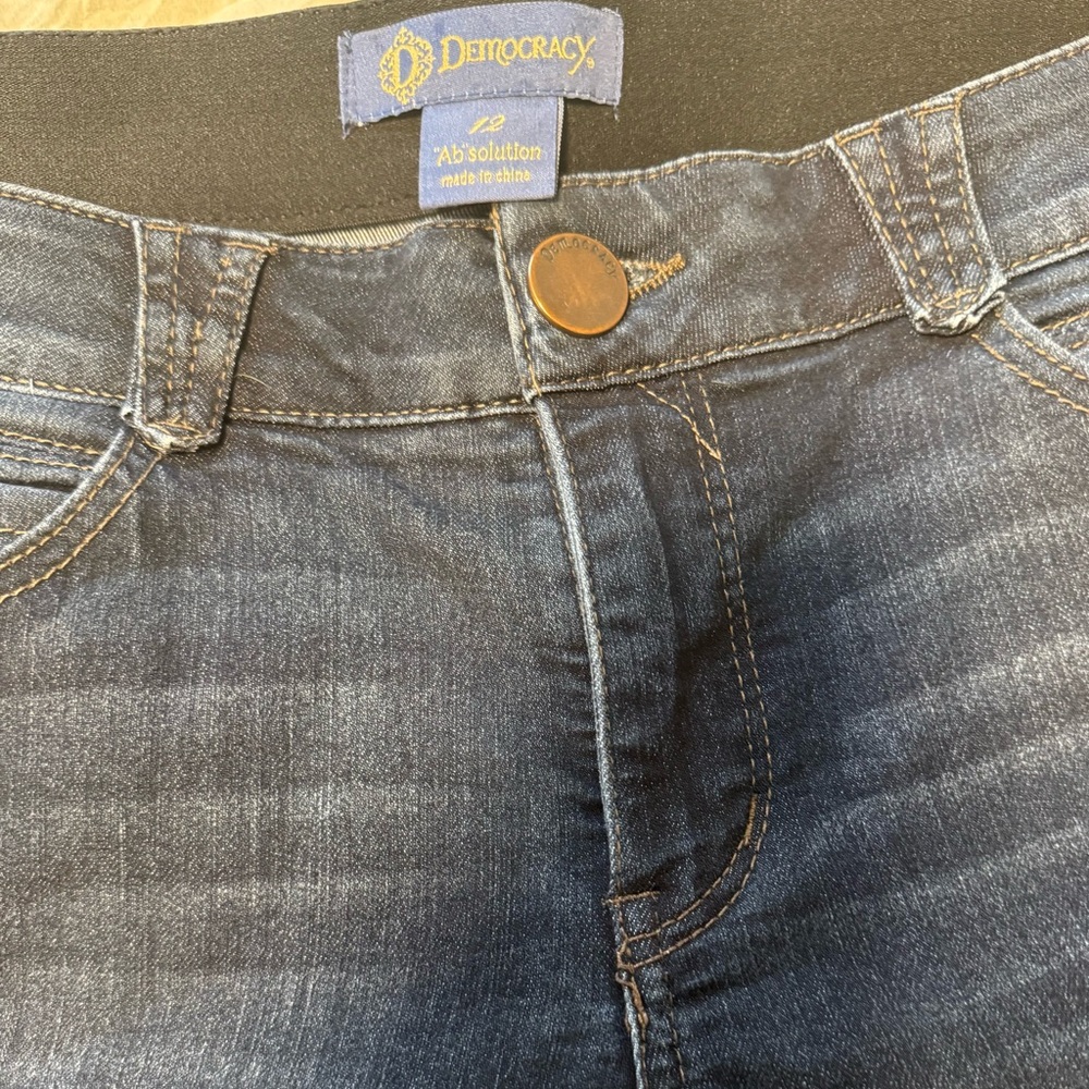 2 pair for $10 - Women’s ankle Gray and Blue Jeans - Picture 4 of 5